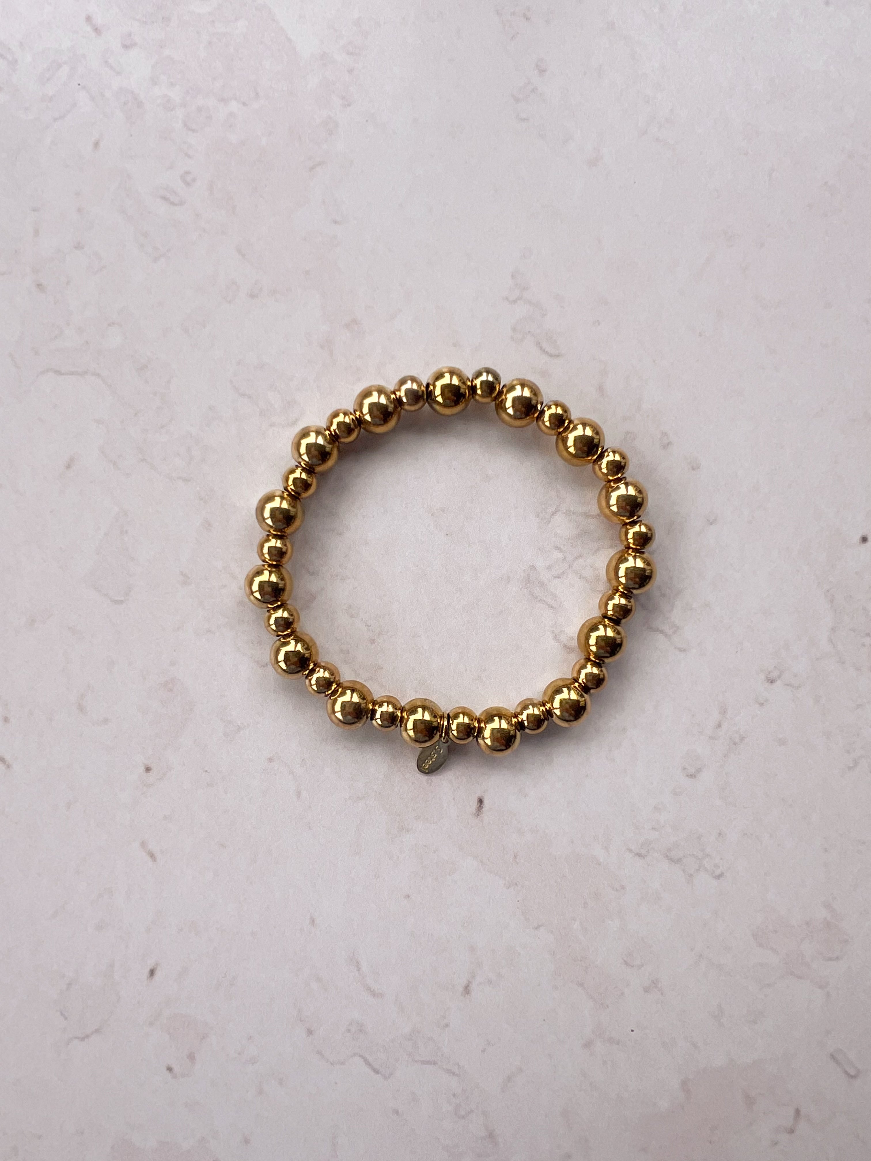 Big beads bracelet